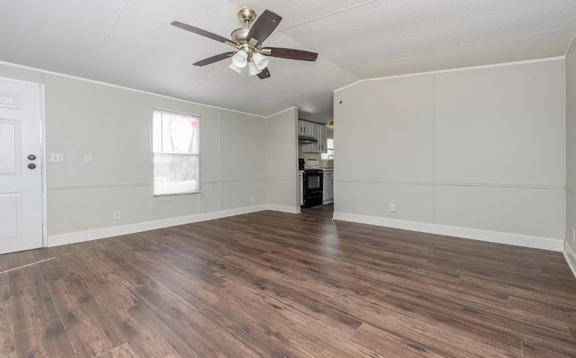 Building Photo - 312 Pinehaven Dr