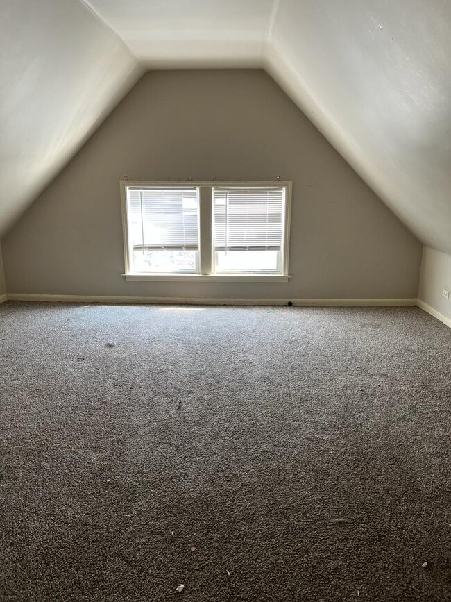 Foto del edificio - 646 N Long Ave