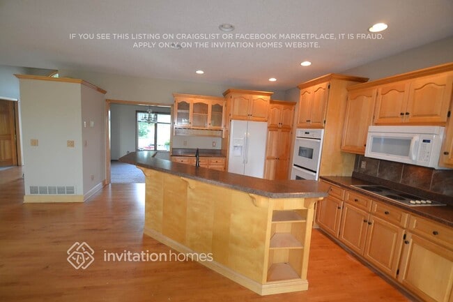 Building Photo - 2046 149th Ave NW