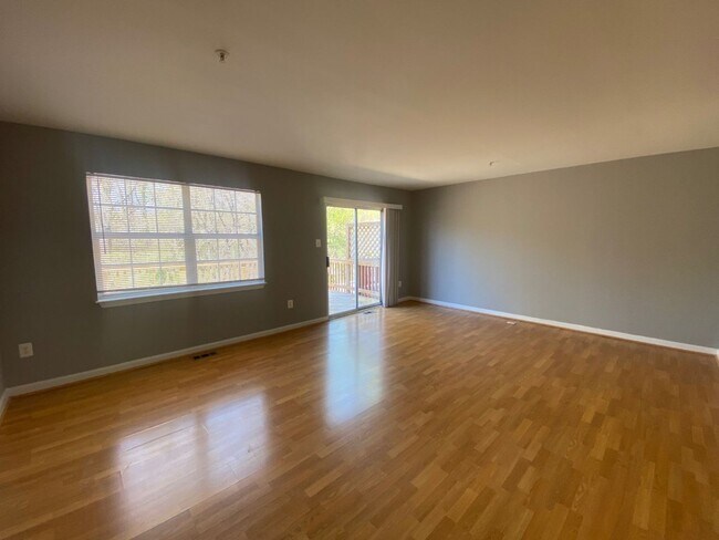 Foto del edificio - 3562 Corn Stream Rd
