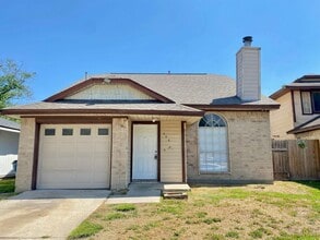 Building Photo - 908 Littleport Ln