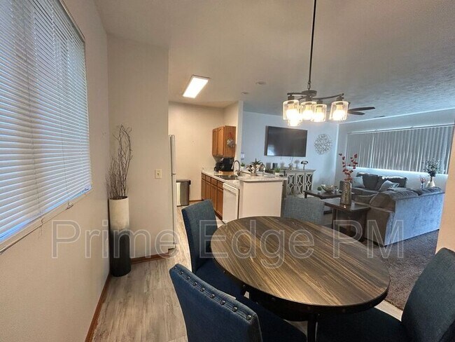 Foto del edificio - 6241 Holdrege St