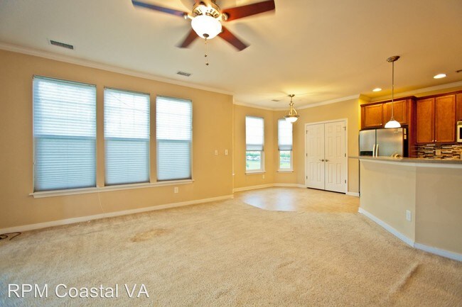 Foto del edificio - 2 br, 2 bath House - 671 Claire Lane