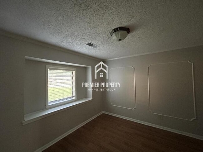 Building Photo - 3723 Wind Valley Dr