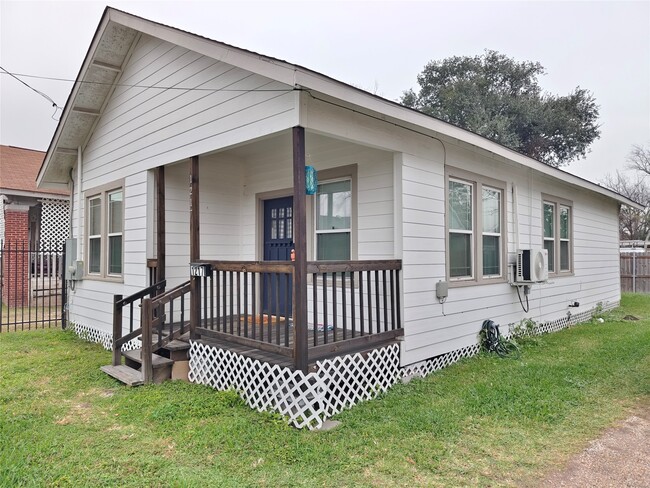 Foto del edificio - 1217 Campbell St