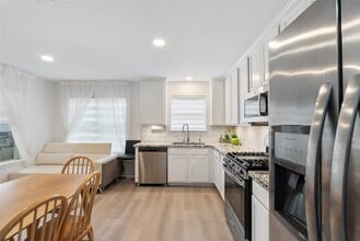 Building Photo - 5902 Rye Creek Dr