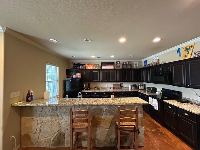 Building Photo - 405 Baby Bear Dr