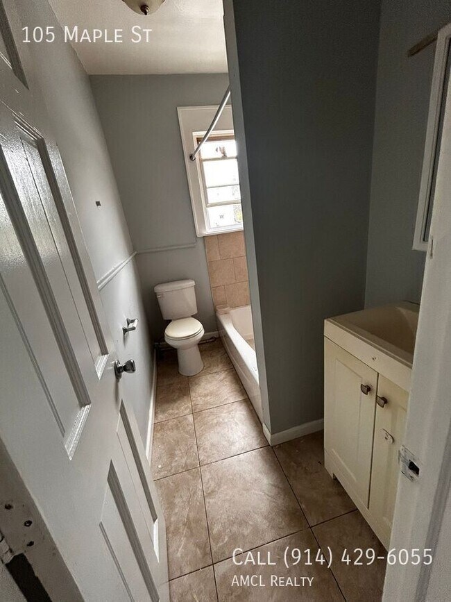 Foto del edificio - 105 Maple St