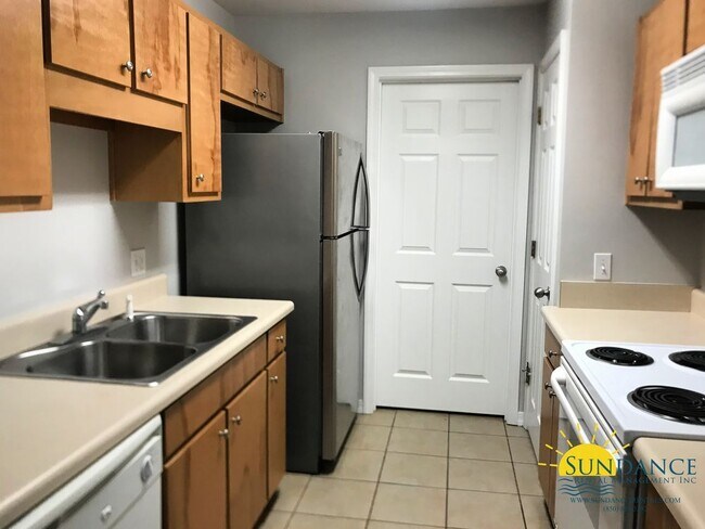Building Photo - 2154 Whispering Pines Blvd