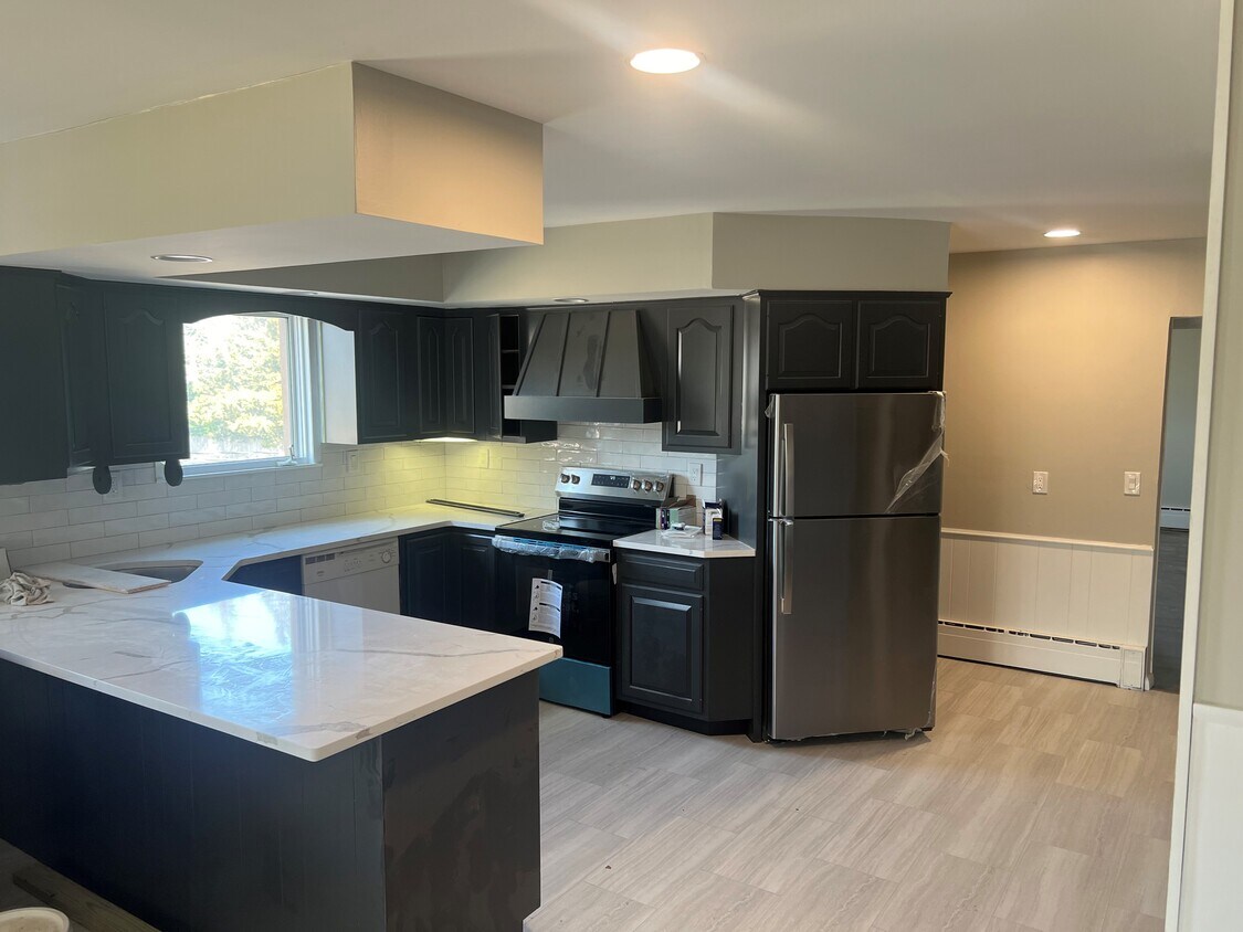 Foto principal - 547 E Jericho Tpke
