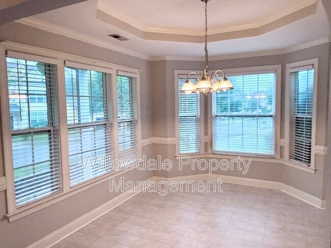Building Photo - 414 Timber Meadow Lake