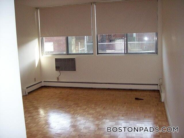 Foto del edificio - 1455 Commonwealth Ave