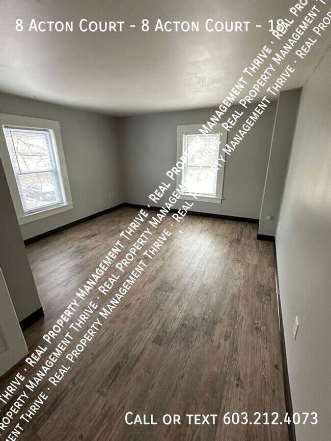 Building Photo - Updated 1 Bedroom Available Immediately