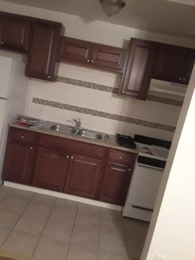 Foto principal - 3036 Leeward Ave