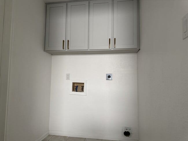 Building Photo - 1409 Opal Rd