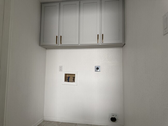 Foto del edificio - 1409 Opal Rd