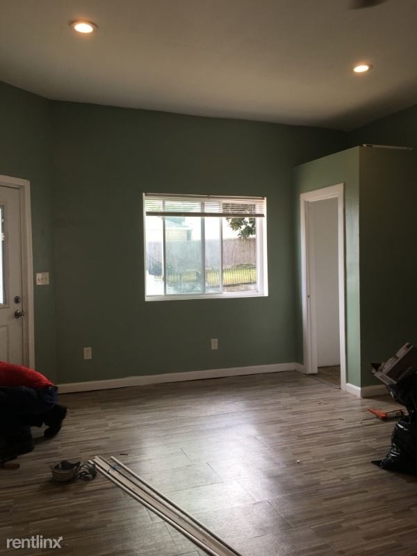 Building Photo - 1 br, 1 bath Apartment - 405 Admiral St
