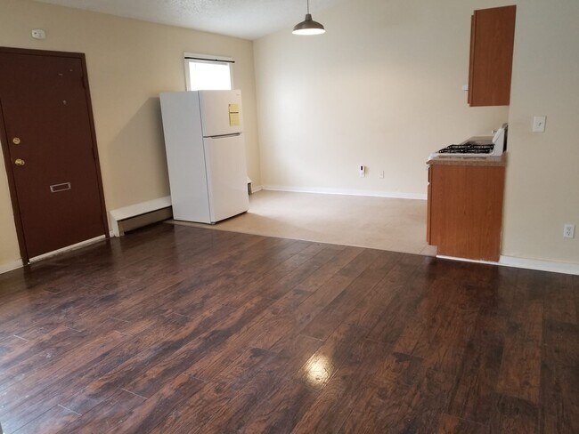 Building Photo - 112 Fulton St