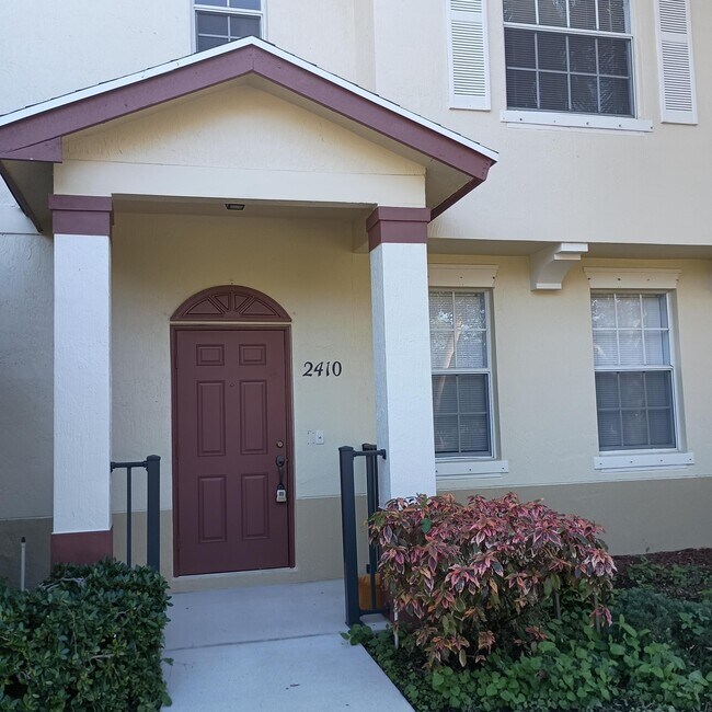 Foto del edificio - 2410 SE Santos Dr