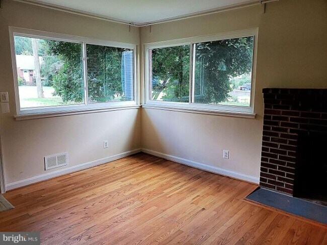 Foto del edificio - 2118 Greenwich St