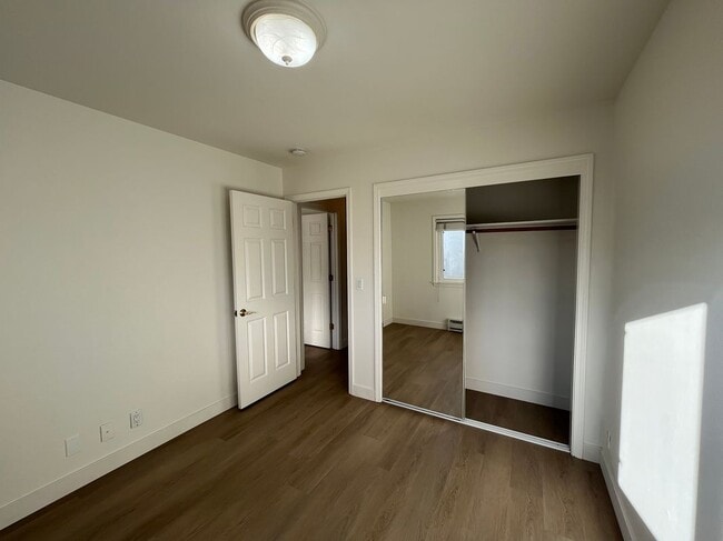 Foto del edificio - 1615 Hudson St