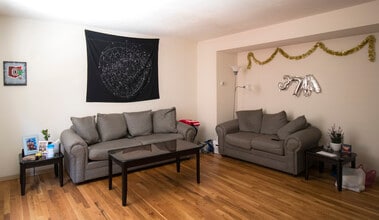 Building Photo - 37 E Woodruff Ave