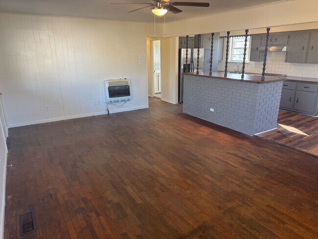 Foto del edificio - 6119 Jeanne Dr