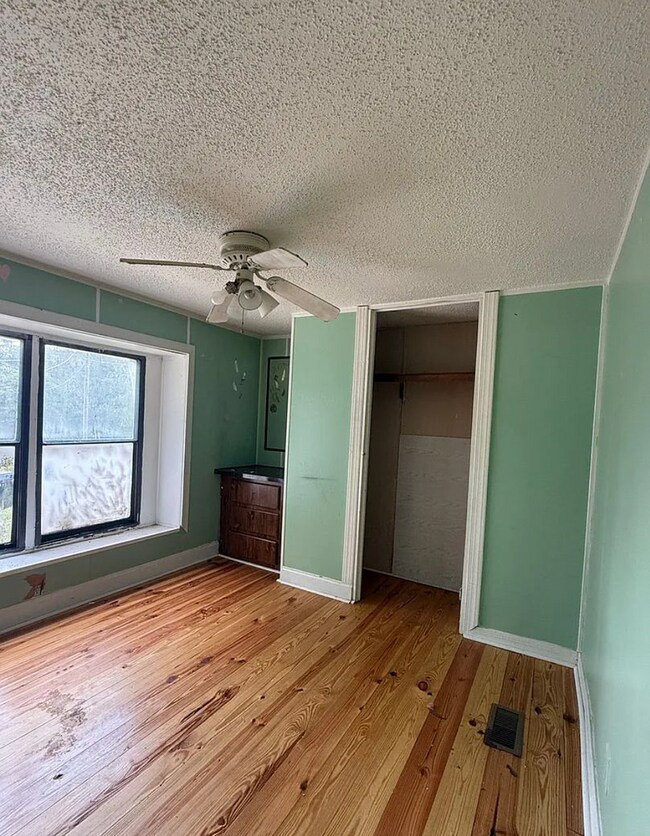 Foto del edificio - 2 bed, 2 bath mobile home for rent in Beauregard