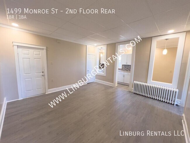Building Photo - 1499 Monroe St