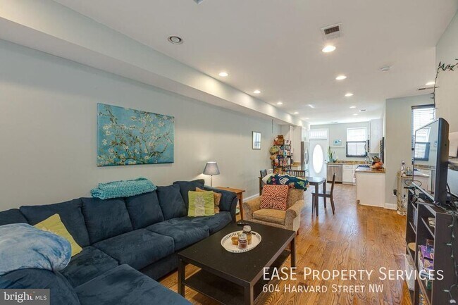 Foto del edificio - 604 Harvard St NW