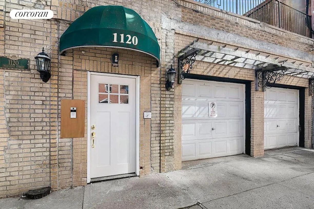 Foto principal - 1120 President St