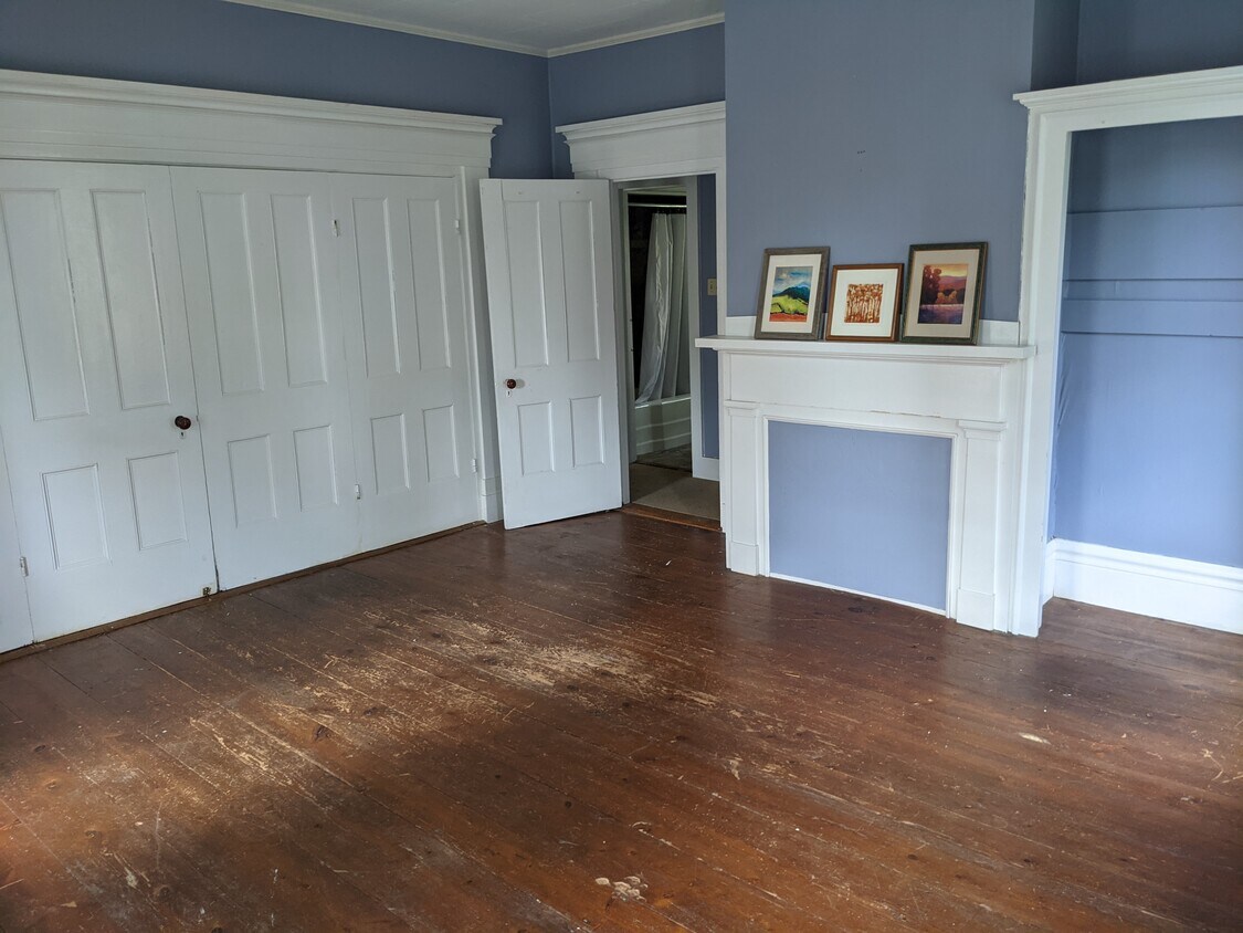 294 Western Ave Unit 294 Western Ave, 2, Henniker, NH 03242