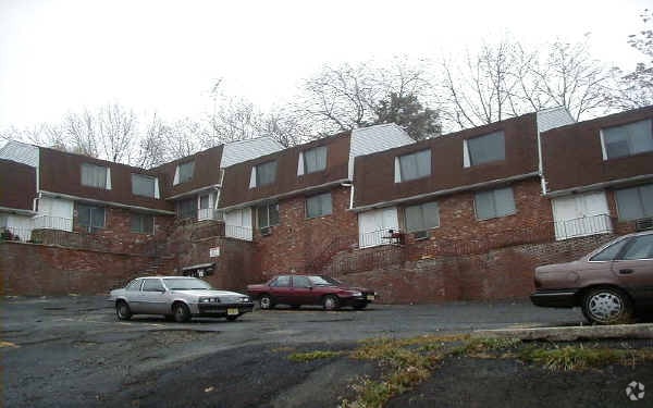 Primary Photo - 270-280 Caldwell Ave