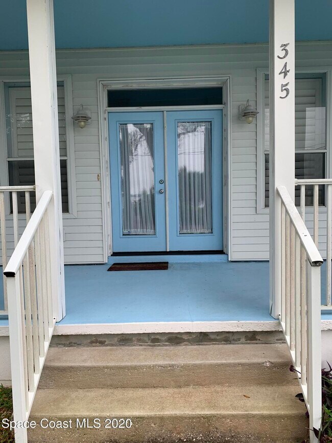 Building Photo - 345 Rockledge Dr