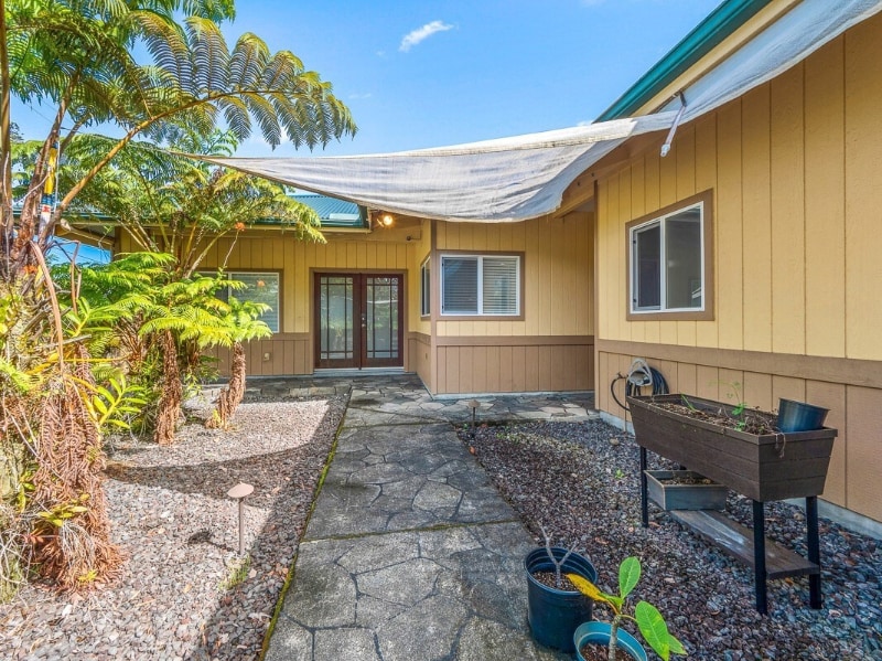Primary Photo - 397 Pohakulani St