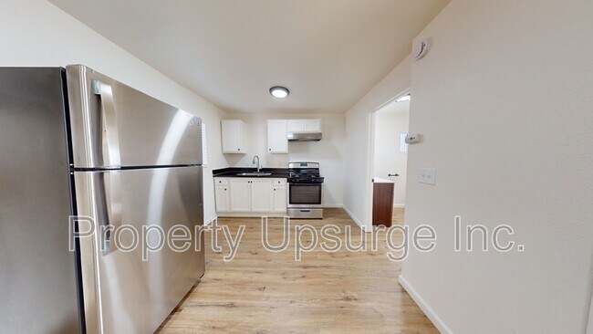 Foto del edificio - 2715 Twin View Blvd