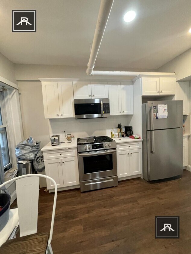 Foto principal - 2 bedroom in Brighton MA 02135