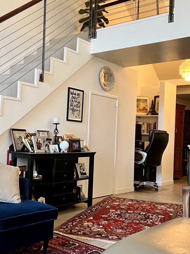 Photo - 725 Florida St Apartment