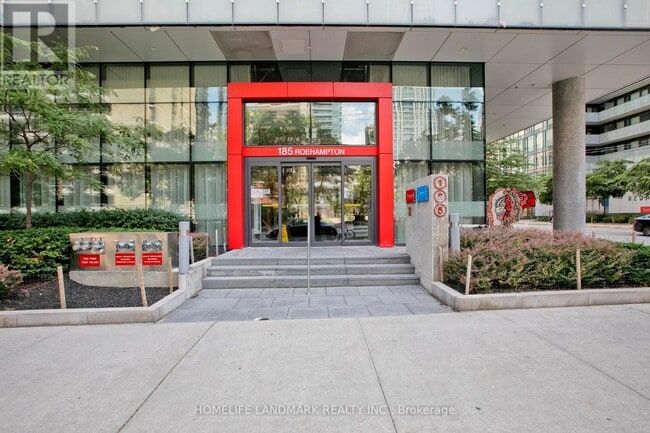 Building Photo - 185 Roehampton Ave