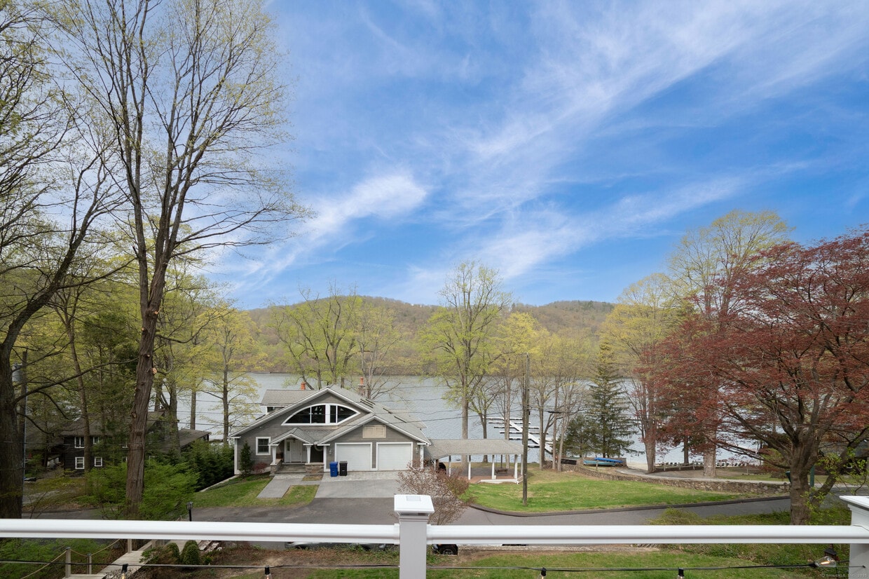 Foto principal - 5 Juniper Ln