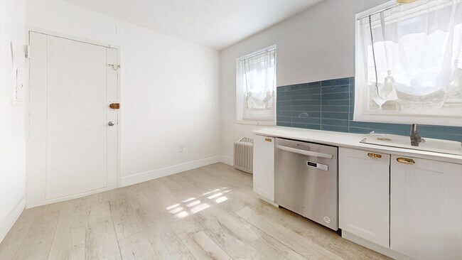 Foto del edificio - 465 Arborway