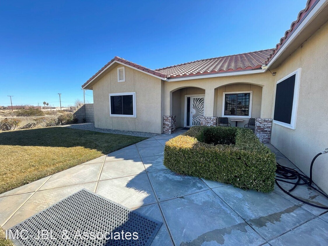 Primary Photo - 4 br, 2 bath House - 21830 Bancroft Dr.