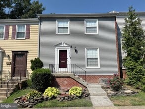 Building Photo - 12732 Lighthouse Ln