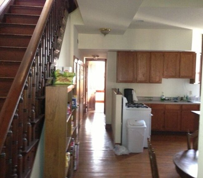 Foto del edificio - 2643 Bellevue Ave