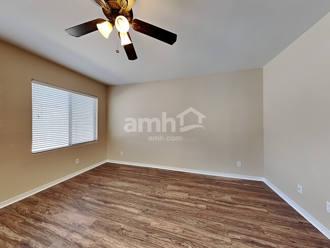 Building Photo - 24852 W Rosita Avenue