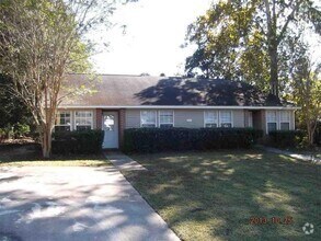 Building Photo - 1861 Hopkins Dr