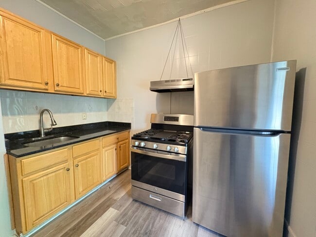 Building Photo - 110 Baldwin Ave