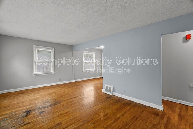 Foto del edificio - 7563 Haywood Dr