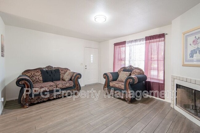 Foto del edificio - 7977 W Wacker Rd