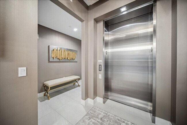 Foto del edificio - 5000 N Ocean Dr
